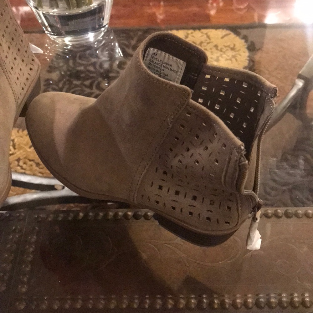 Booties - Picture 3 of 4